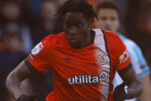 TRANSFER: Adebayo signs for Bristol City