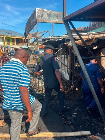 Kwara Fire Chief visits Ita-Amodu fire scene, commends community support