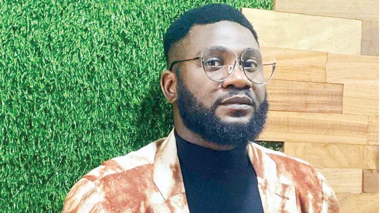 ‘I dey pray not to contract disease’ – Actor Jide Awobona expresses concerns over kissing roles