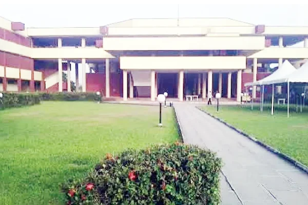 Lagos law student dies after jumping from four-storey building