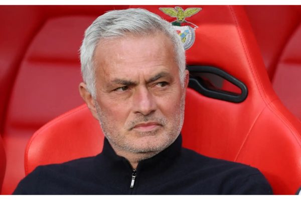 TRANSFER: Mourinho approves Real Madrid’s move for Arsenal midfielder