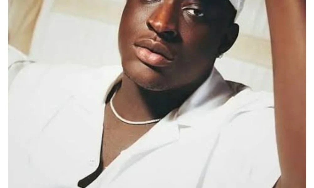 Davido asked me never to insult Wizkid again – Carter Efe