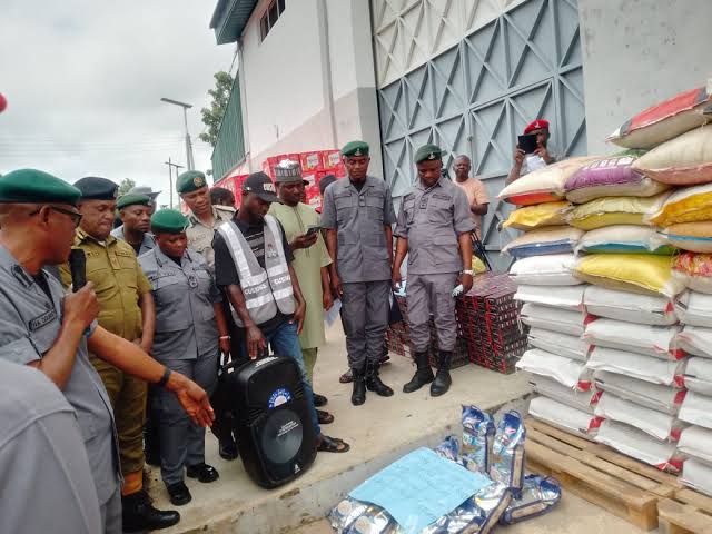 Kwara Customs seizes N604.3m tramadol, rice, spaghetti, luxury vehicles