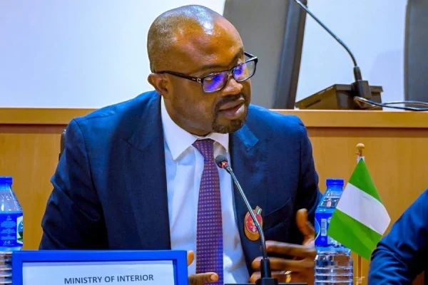 Nigerians in UK won’t pay extra charges for passports – FG